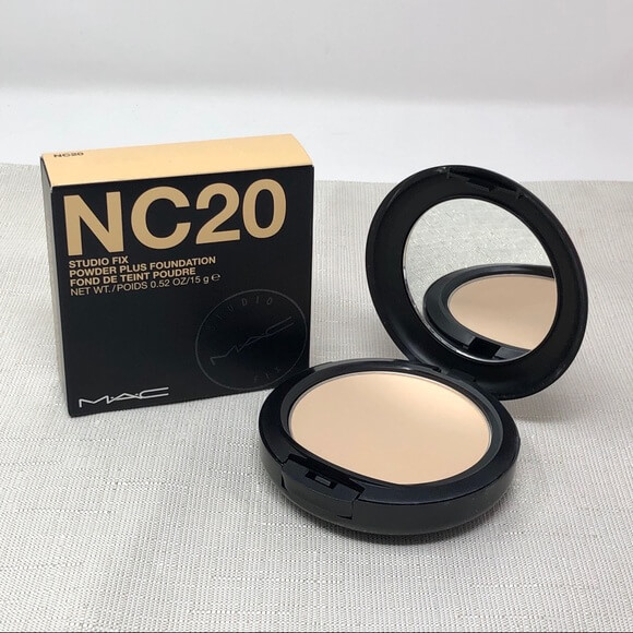 M.A.C Studio Fix Powder Plus Foundation 15g - NC20